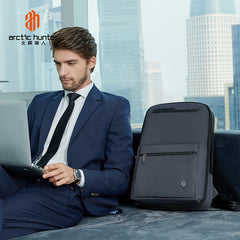 حقيبة ظهر Arctic Hunter B00410 للرجال مقاومة للماء، لون أسود/Arctic Hunter B00410 Men's Water Resistant Backpack, Black
