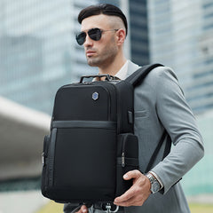 حقيبة ظهر Arctic Hunter B00449 – سعة 36.2 لتر مع منفذ USB وجيب حراري