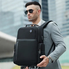 حقيبة ظهر Arctic Hunter B00449 – سعة 36.2 لتر مع منفذ USB وجيب حراري