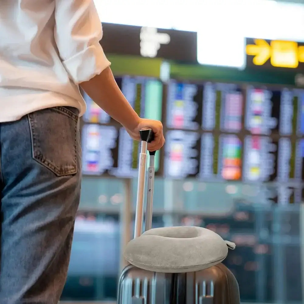 وسادة سفر مع غطاء العين - Sooqja سوقجة