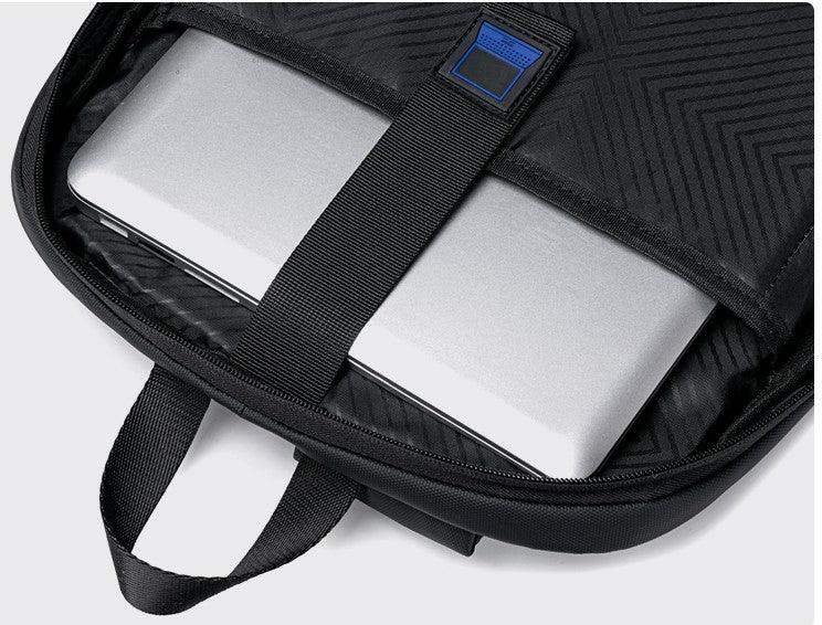 حقيبة اركتك هنتر GB00708 هي حقيبة ظهر أنيقة وعملية - The Arctic Hunter GB00708 is a stylish and functional backpack - Sooqja سوقجة