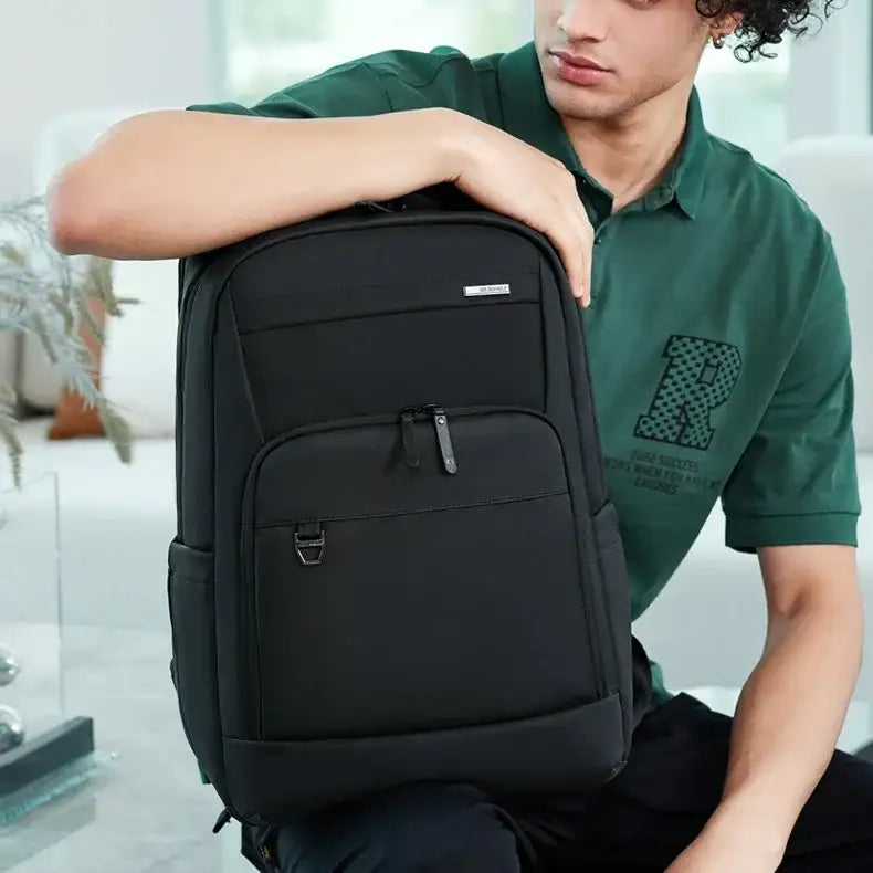 حقيبة اركتك هنتر GB00708 هي حقيبة ظهر أنيقة وعملية - The Arctic Hunter GB00708 is a stylish and functional backpack - Sooqja سوقجة