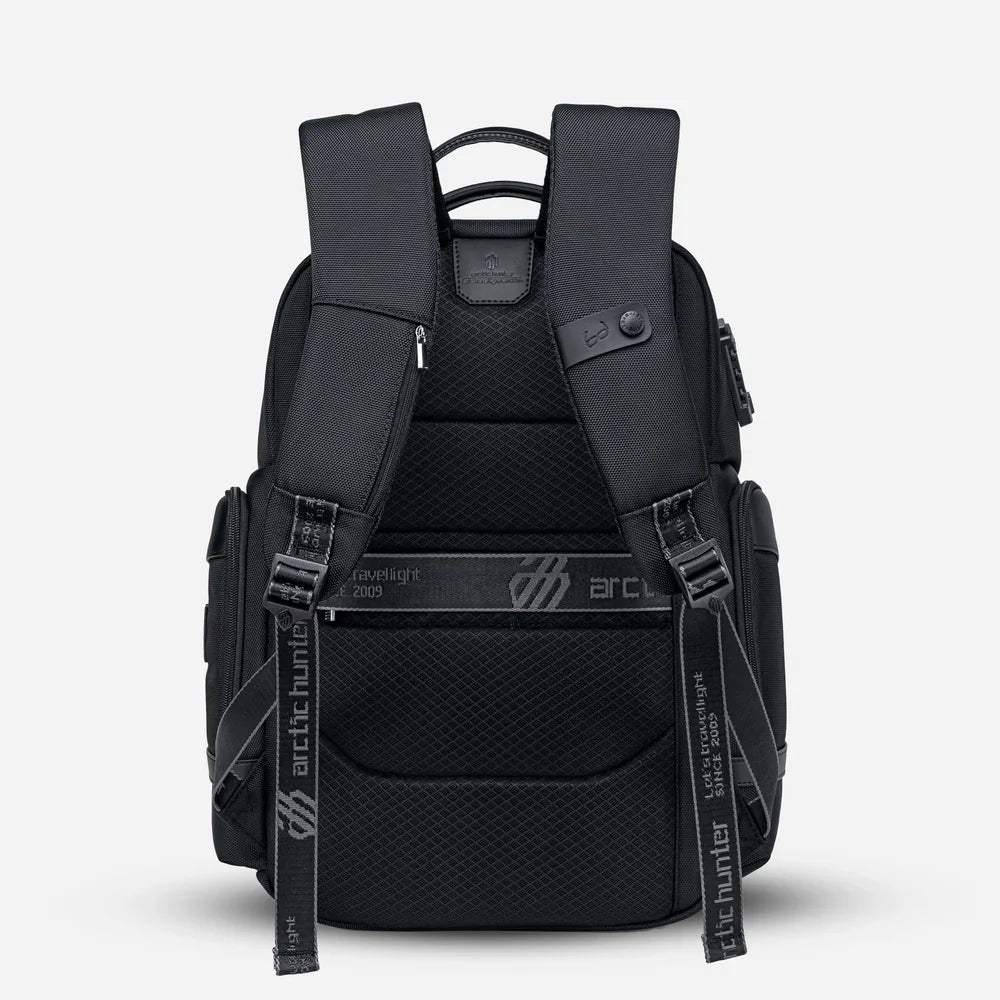 حقيبة ظهر Arctic Hunter B00682 للسفر والاستخدام اليومي / Arctic Hunter B00682 Backpack for Travel and Everyday Use - Sooqja سوقجة