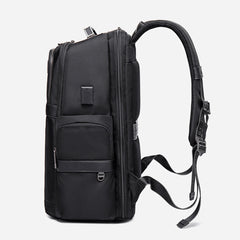 حقيبة ظهر Arctic Hunter B00449 – سعة 36.2 لتر مع منفذ USB وجيب حراري