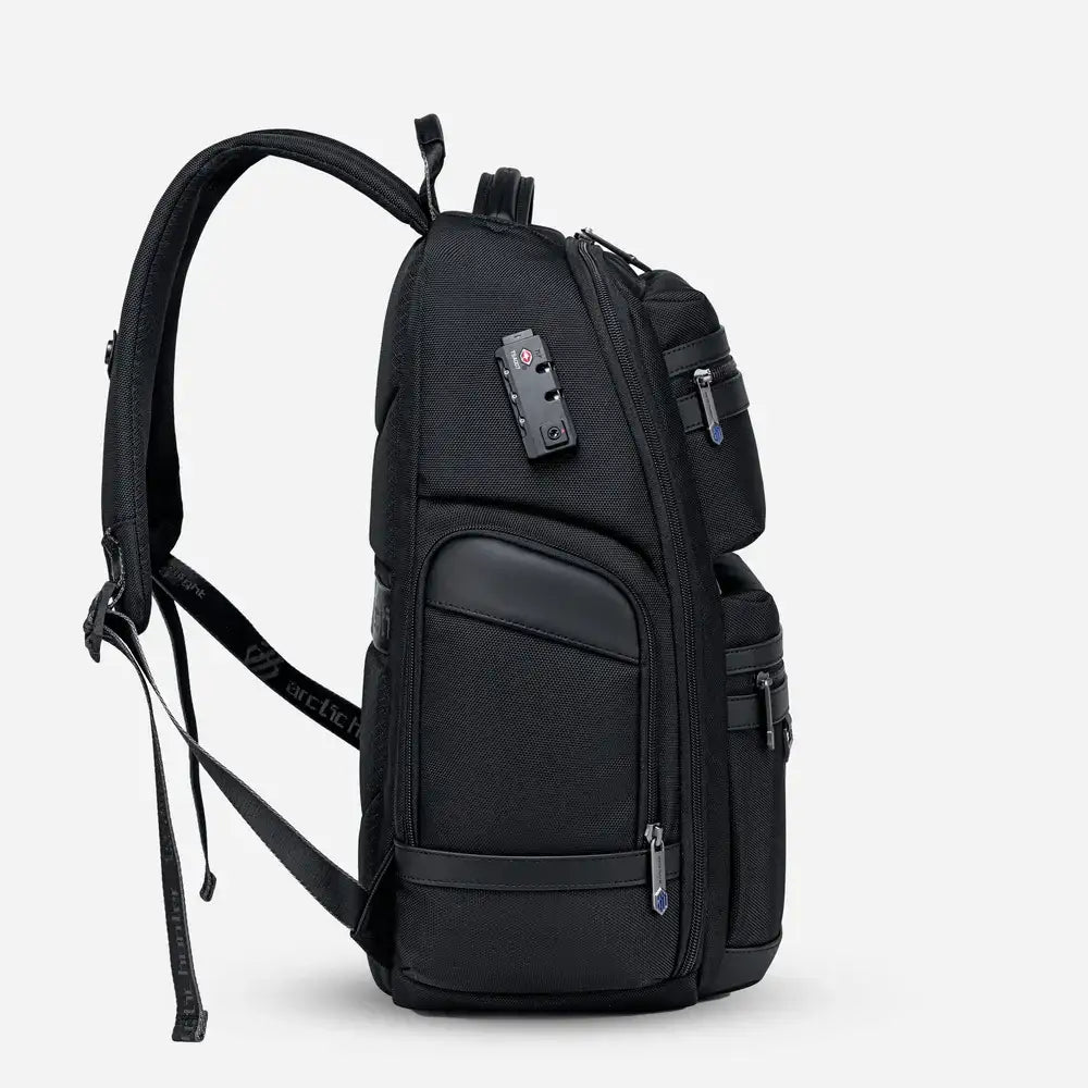 حقيبة ظهر Arctic Hunter B00682 للسفر والاستخدام اليومي / Arctic Hunter B00682 Backpack for Travel and Everyday Use - Sooqja سوقجة