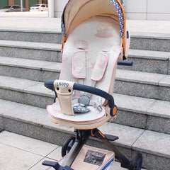 لو كيو عربة اطفال مريحة خفيفة الوزن قابلة للطي بيد واحدة، عربة سفر صغيرة متعددة الاوضاع، مظلة كبيرة الحجم، مساحة تخزين كبيرة جدا متوفرة بألون المشمشي والأخضر.