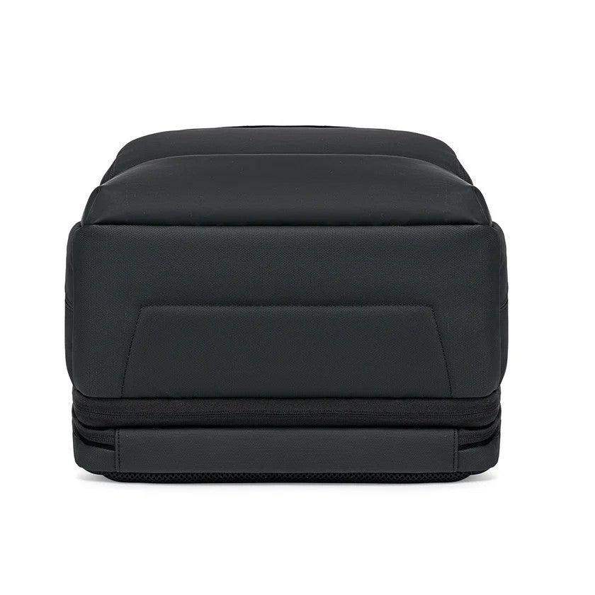 حقيبة اركتك هنتر GB00708 هي حقيبة ظهر أنيقة وعملية - The Arctic Hunter GB00708 is a stylish and functional backpack
