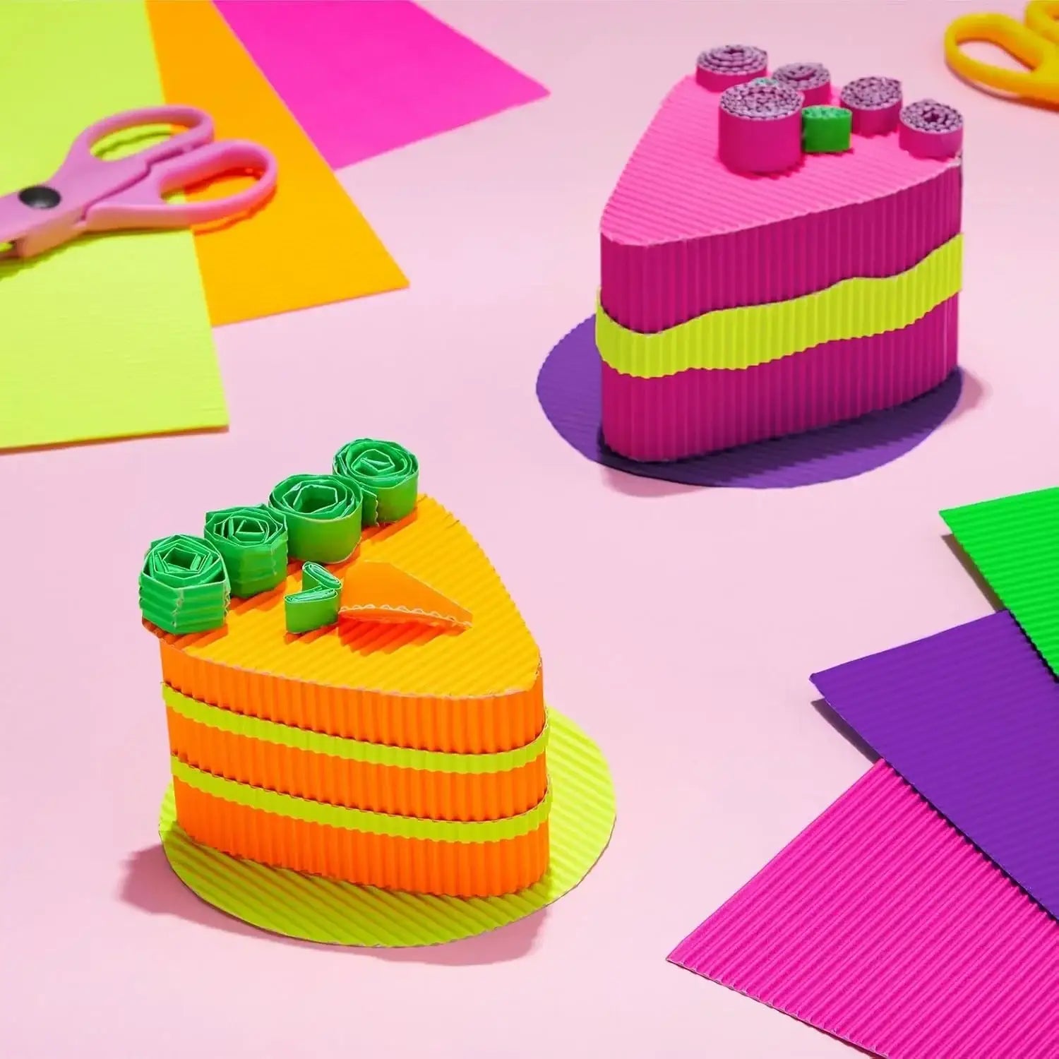 ورق فوم للأعمال اليدوية، زكزاك... 10 اوراق الوان متنوعه Colored Corrugated Cardboard Sheets for Crafts - Sooqja سوقجة