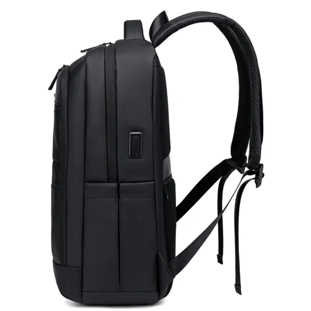 حقيبة ظهر Arctic Hunter GB00707 مقاومة للماء ومضادة للسرقة لأجهزة الكمبيوتر المحمولة مزودة بمنفذ شحن USB /Arctic Hunter GB00707 Water-Resistant Anti-Theft Laptop Backpack with USB Charging Port
