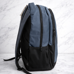 حقيبة الظهر Umbro Logo Wave Backpack باللون الرمادي