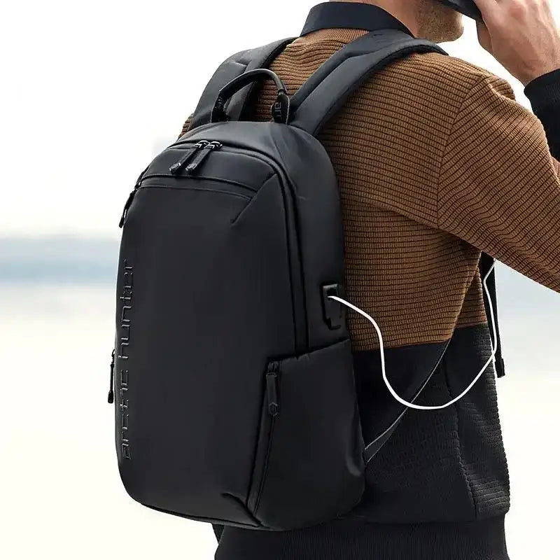 حقيبة كتف Arctic Hunter B00423 مضادة للسرقة ومقاومة للماء مقاس 15.6 بوصة مع جيوب متعددة ومنفذ USB مدمج للرجال والنساء / Arctic Hunter B00423 Anti-Theft 15.6 Inch Water Resistant Shoulder Bag with Multi-Pockets and Built-in USB Port for Men and Women - Sooqja سوقجة