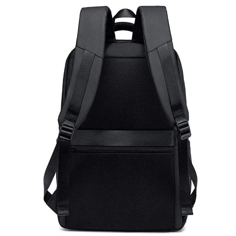 حقيبة Arctic Hunter من golden Wolf GB00711 مناسبة للإستخدام اليومي والسفر /Golden Wolf Arctic Hunter bag GB00711 suitable for daily use and travel