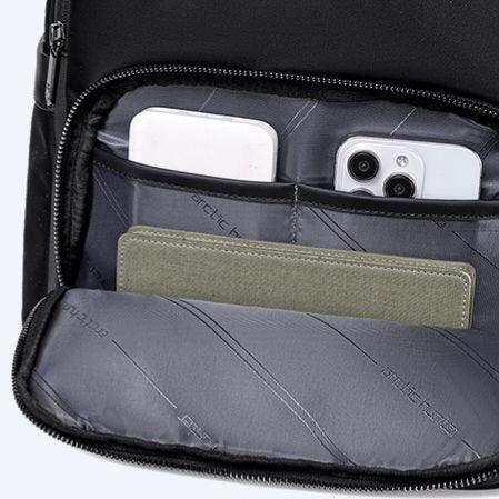 Arctic Hunter B00807 Business Backpack for Men Women 20L Back Compartments 15.6-inch Premium Laptop حقيبة ظهر Arctic Hunter B00807 للأعمال للرجال والنساء بسعة 20 لترًا مع حجرات خلفية للكمبيوتر المحمول مقاس 15.6 بوصة