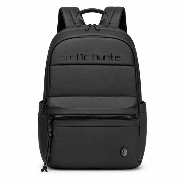 حقيبة ظهر Arctic Hunter B00536 للابتوب 15.6 بوصة على خلفية بيضاء بإضاءة واضحة وظل طبيعي خفيف